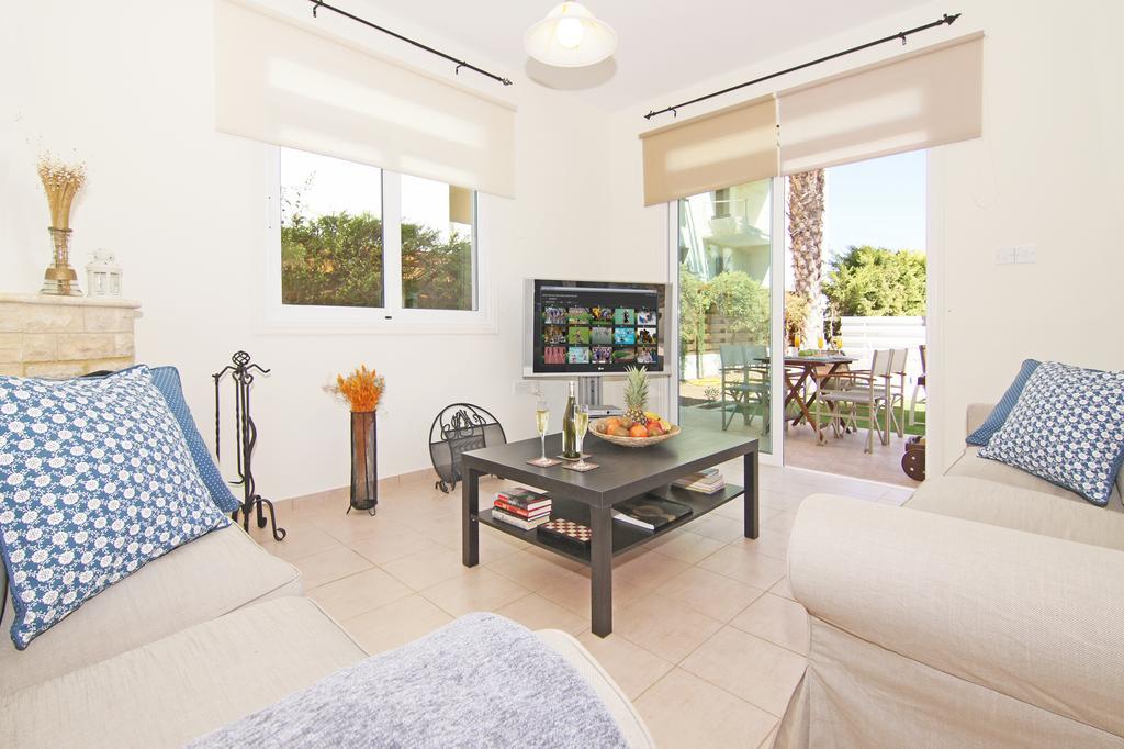 Villa Celine Protaras Buitenkant foto